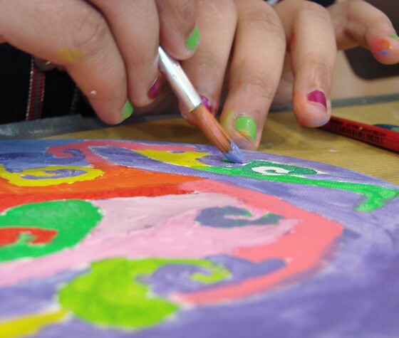 Die kleine Farbschule – Workshop für Kinder (5-11 Jahre), © Kunstvilla, Foto: Pirko Schröder