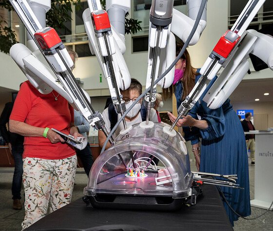 Da Vinci Surgical System Xi: ein OP-Roboter zum Anfassen, © Rudi Ott