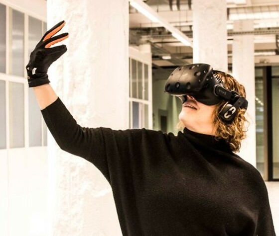 Cynteract: Therapie mit spielerischen Elementen dank Virtual-Reality-Handschuh
